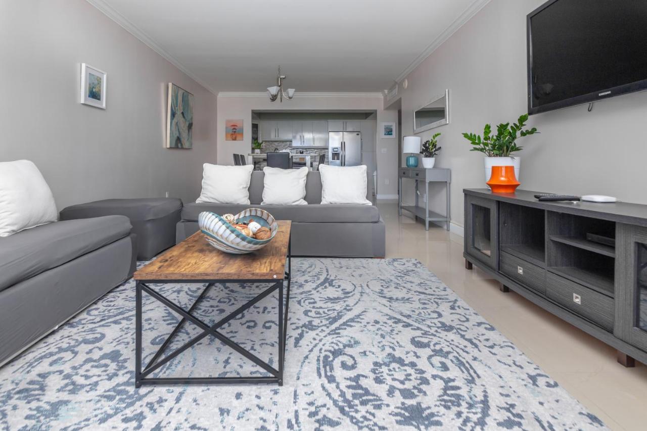Bright With Balcony And Nice View - 2br 1ba Apartment Miami Beach