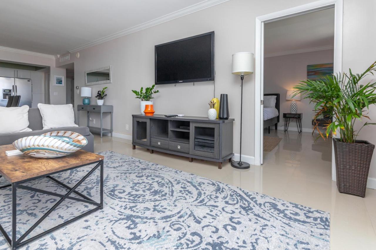 Apartment Bright With Balcony And Nice View - 2br 1ba *