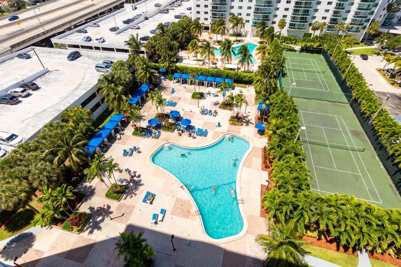 Bright With Balcony And Nice View - 2br 1ba *
